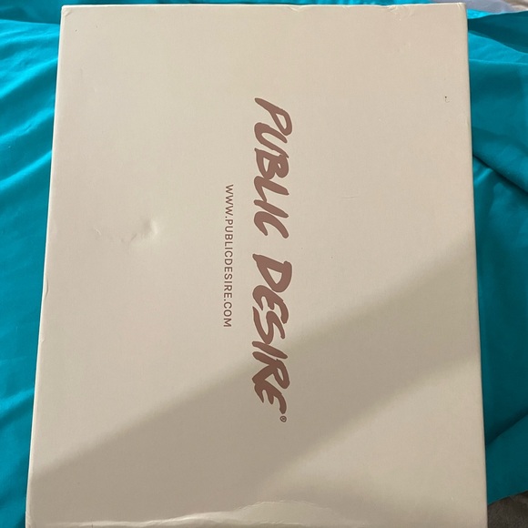 BRAND NEW NEVER WORN DUKE BLACK STRAPPY SQUARE TOE PLATFORM WEDGE HEEL SIZE 7.5 - Picture 3 of 7